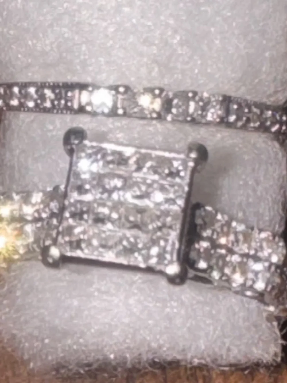 Antique Inspired Bridal Ring Set in White Gold - Sparkling Clear Stones